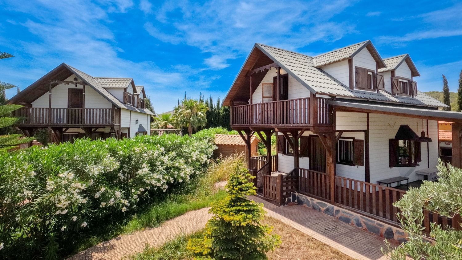 Finca en La Vall d’Uixó: 3 chalets, piscina y gran parcela
