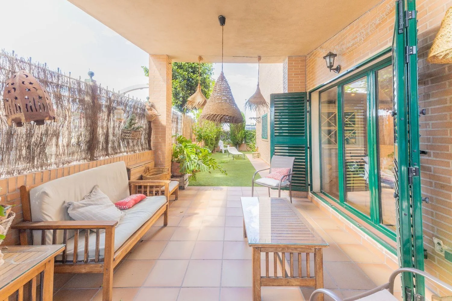 Chalet pareado en Campolivar: Junto Heron City con piscina
