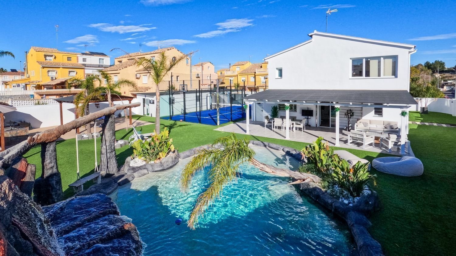 Villa de lujo en Maravisa (Valencia): Piscina, jacuzzi y pádel