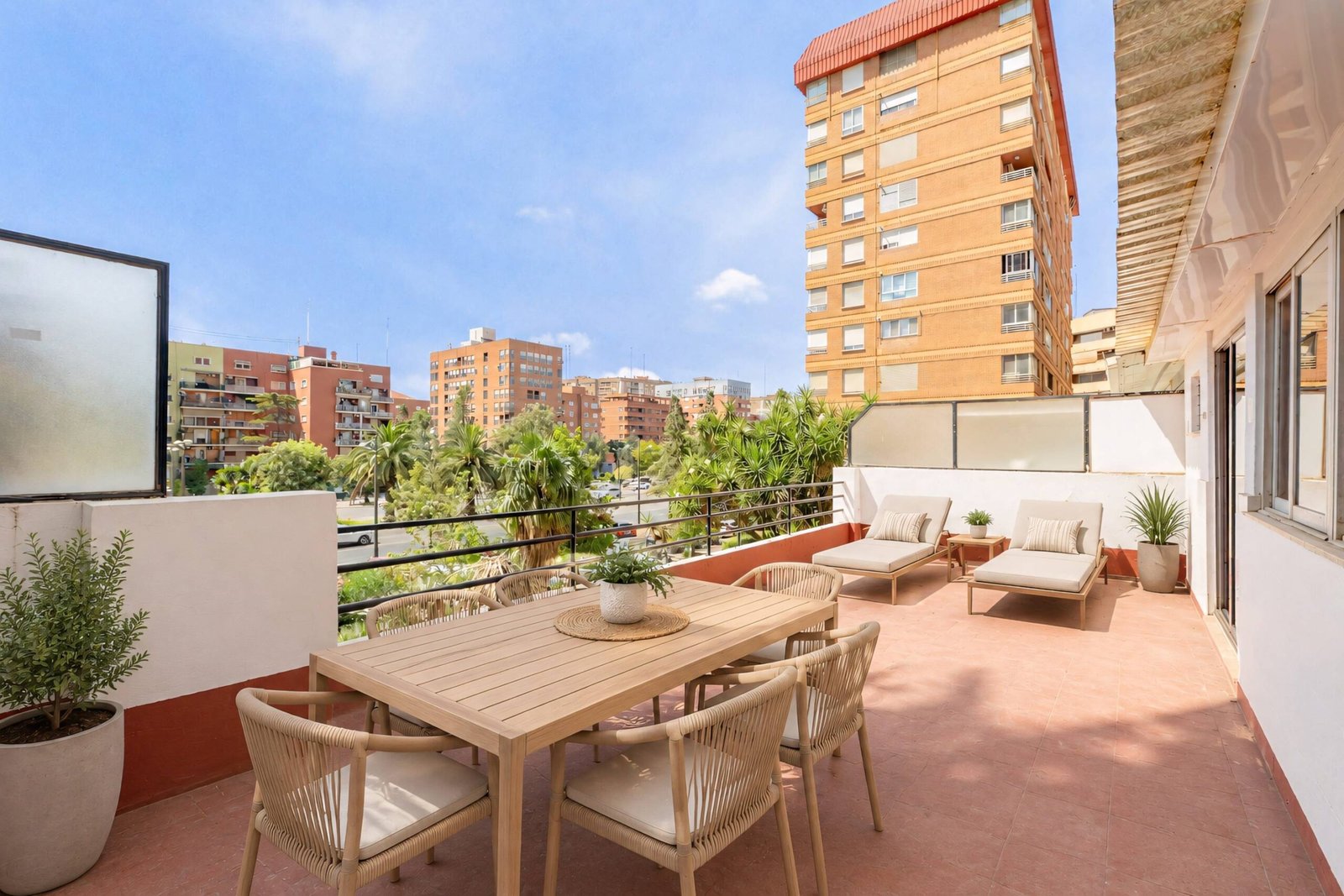 Piso con terraza en Avda del Cid Valencia