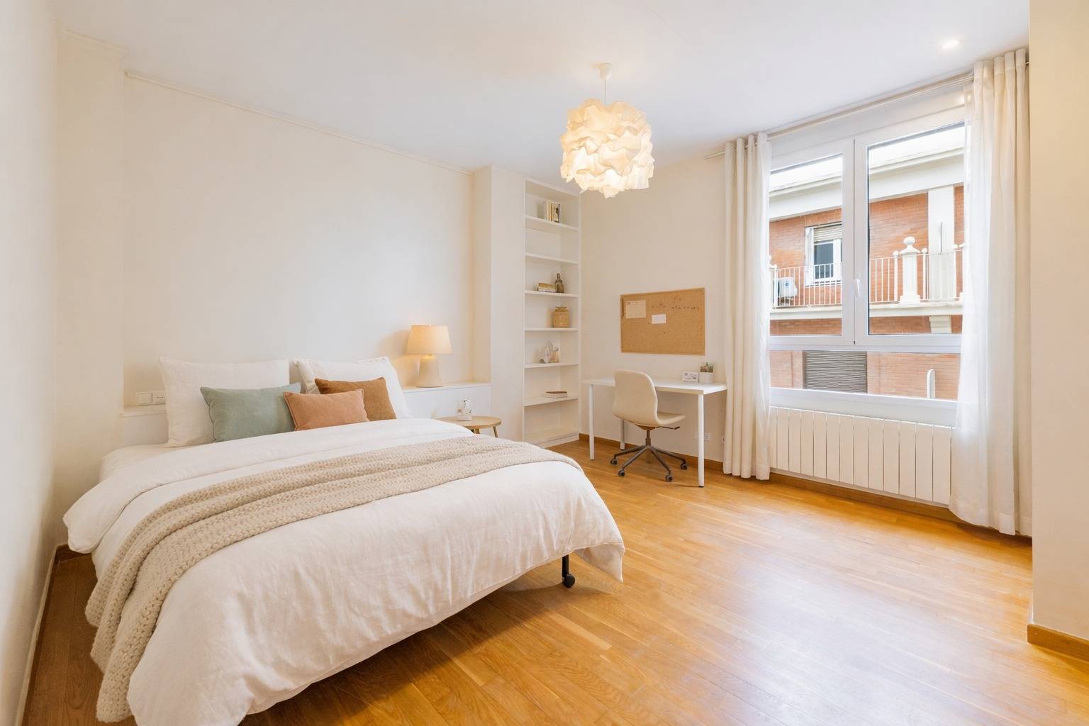 Piso de 6 habitaciones en Avenida del Oeste